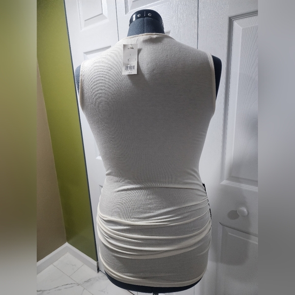 Banana Republic cream tank top with side zipper - Picture 4 of 6
